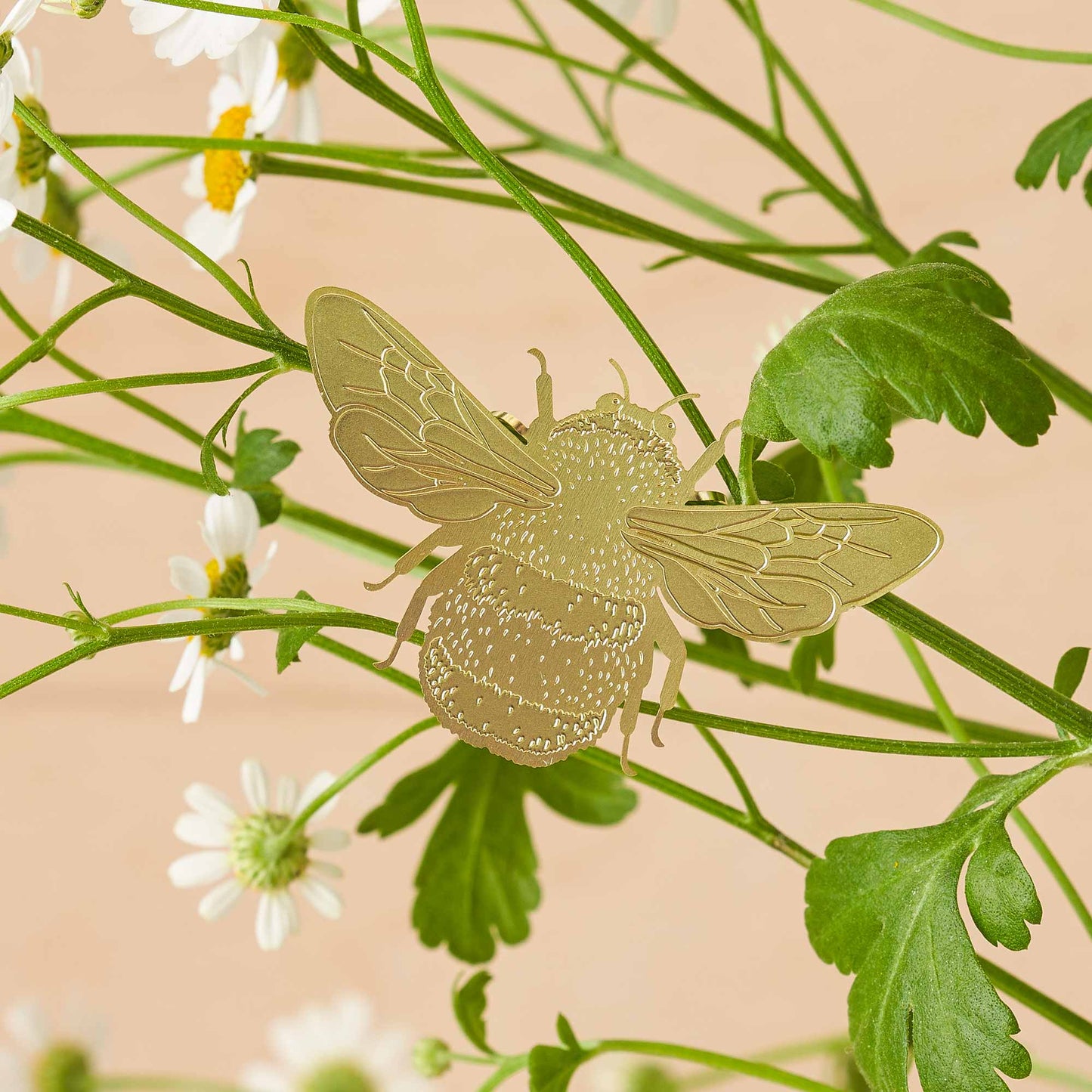 Plant Animal - Bumblebee plant decor