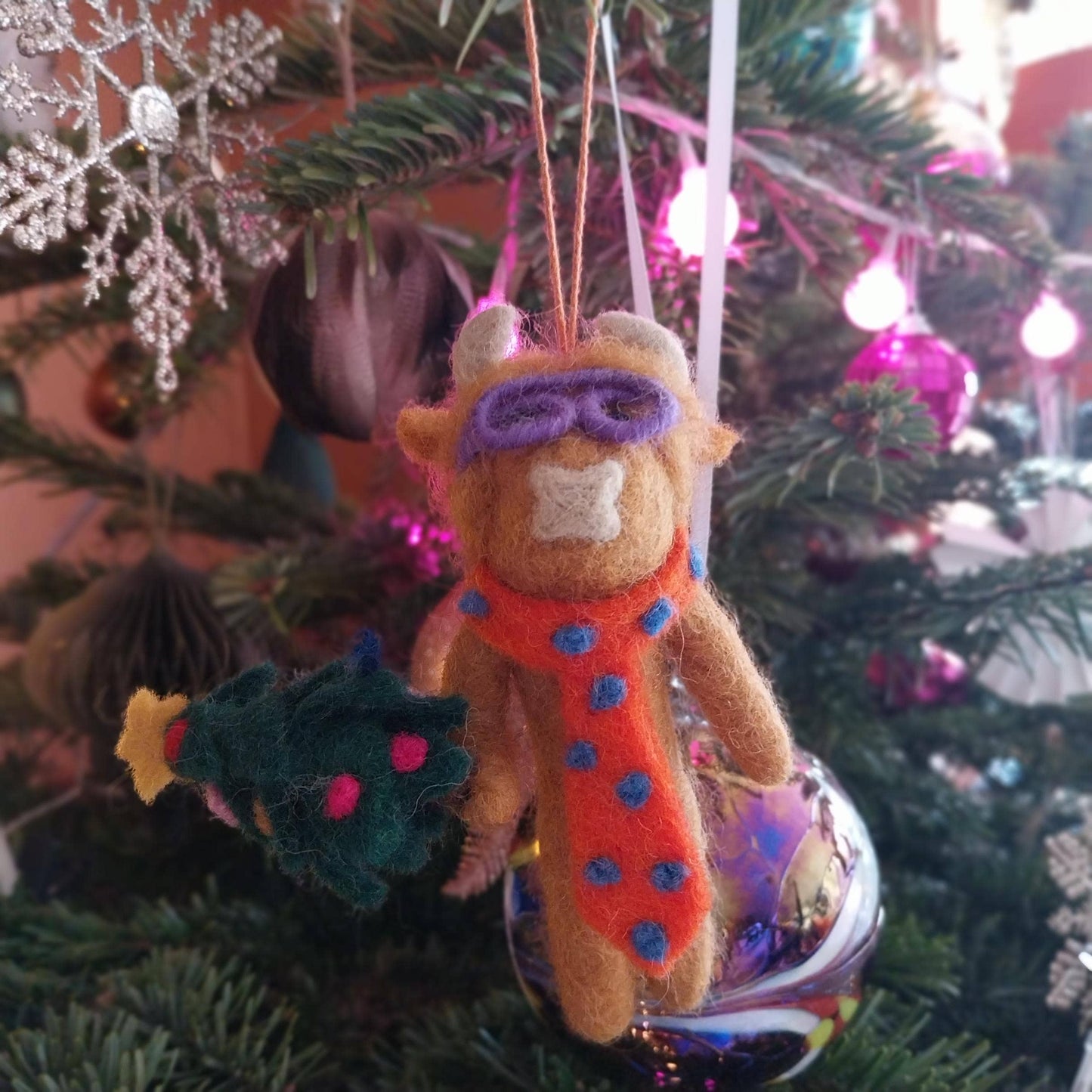 Handmade Felt Christmas Highland Cow Hanging Decoration