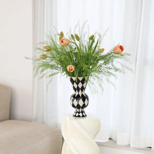 Vase - Rhombic Black, Checked Black