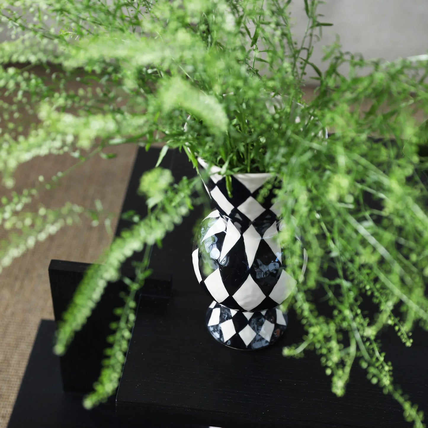 Vase - Rhombic Black, Checked Black